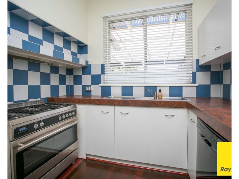 36 Davies Crescent, Gooseberry Hill WA 6076