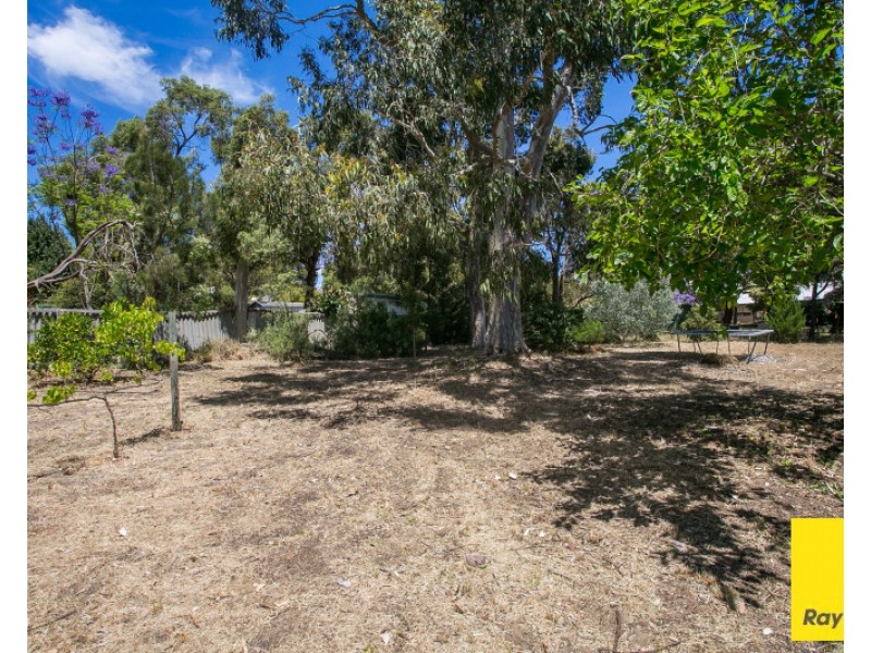 36 Davies Crescent, Gooseberry Hill WA 6076