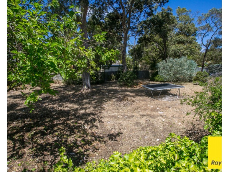 36 Davies Crescent, Gooseberry Hill WA 6076