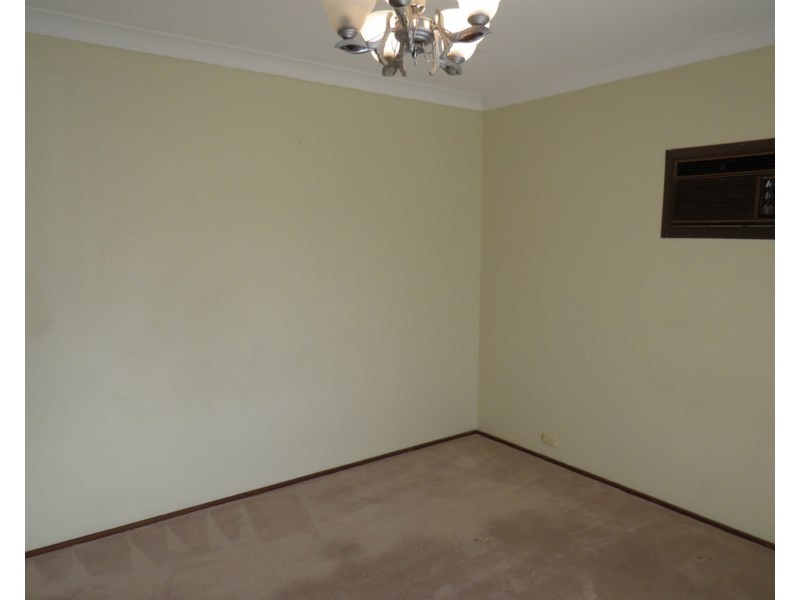 4 Richard Place, Armadale WA 6112