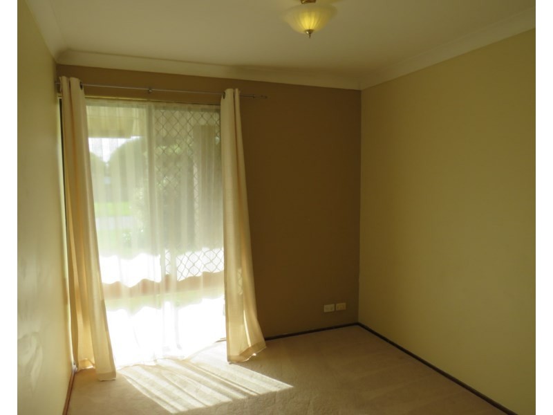 4 Richard Place, Armadale WA 6112