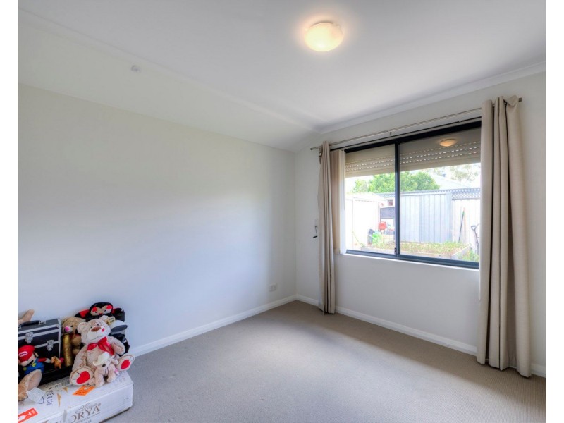 2 Gemina Avenue, Wattle Grove WA 6107