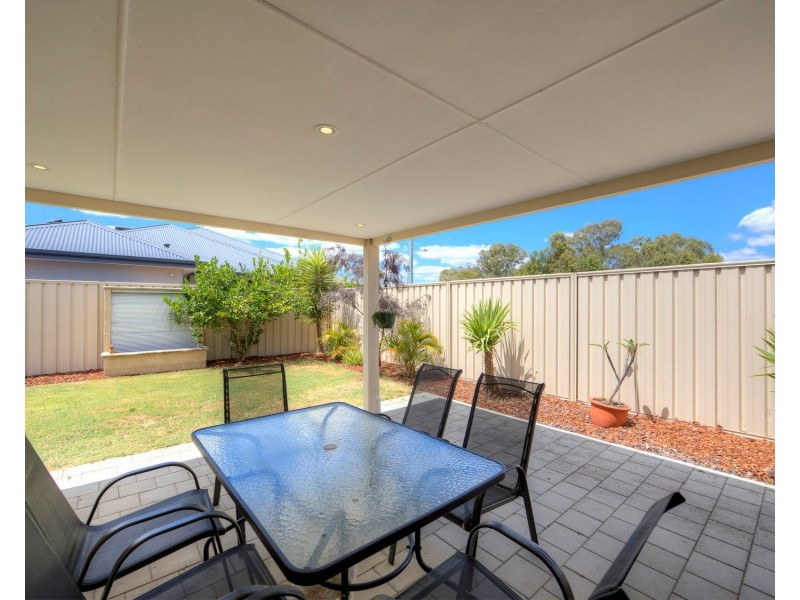 2 Gemina Avenue, Wattle Grove WA 6107