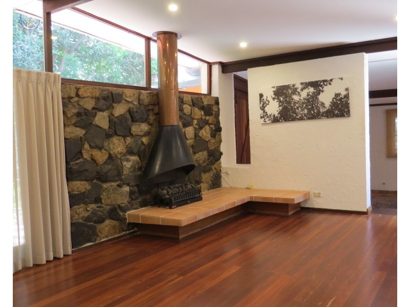 80 Lenori Road, Gooseberry Hill WA 6076