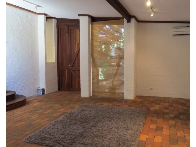 80 Lenori Road, Gooseberry Hill WA 6076