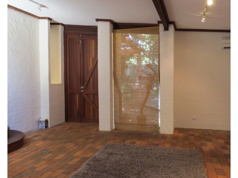 80 Lenori Road, Gooseberry Hill WA 6076