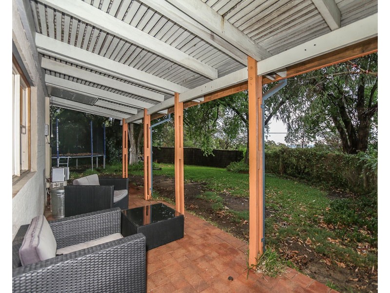 80 Lenori Road, Gooseberry Hill WA 6076