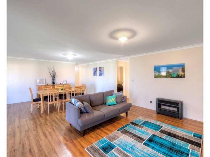 198 Sultana Road East, Forrestfield WA 6058