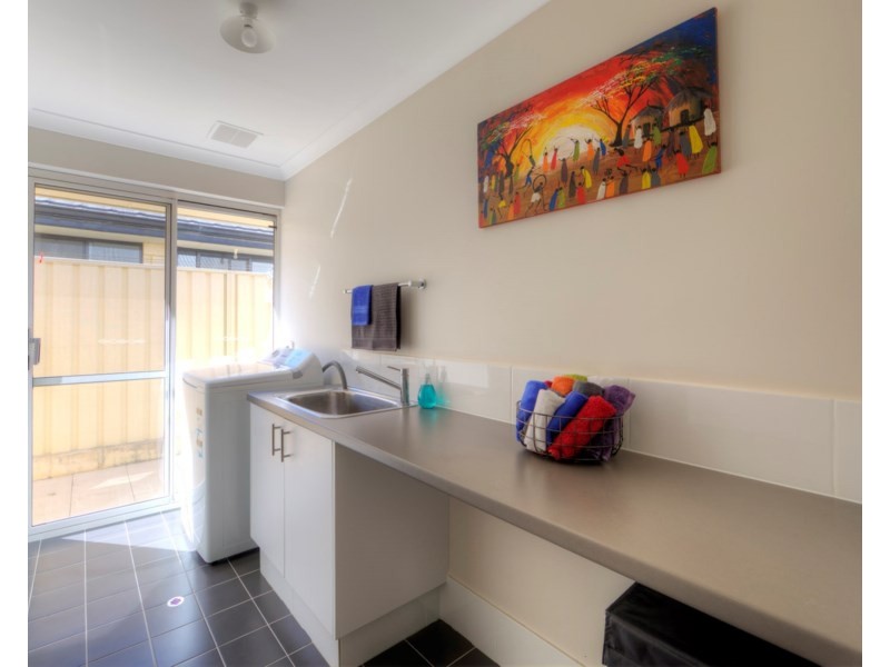 198 Sultana Road East, Forrestfield WA 6058