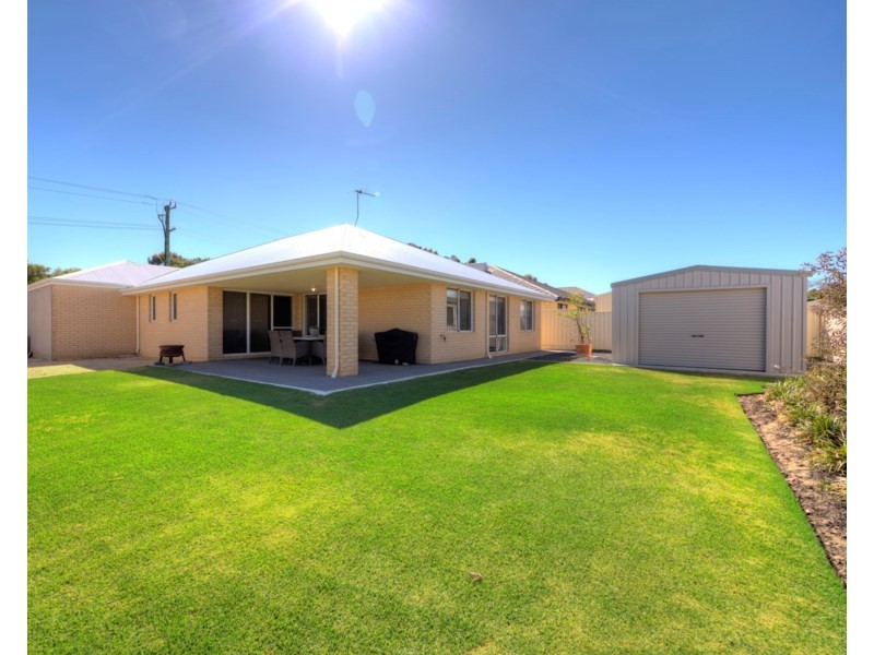 198 Sultana Road East, Forrestfield WA 6058