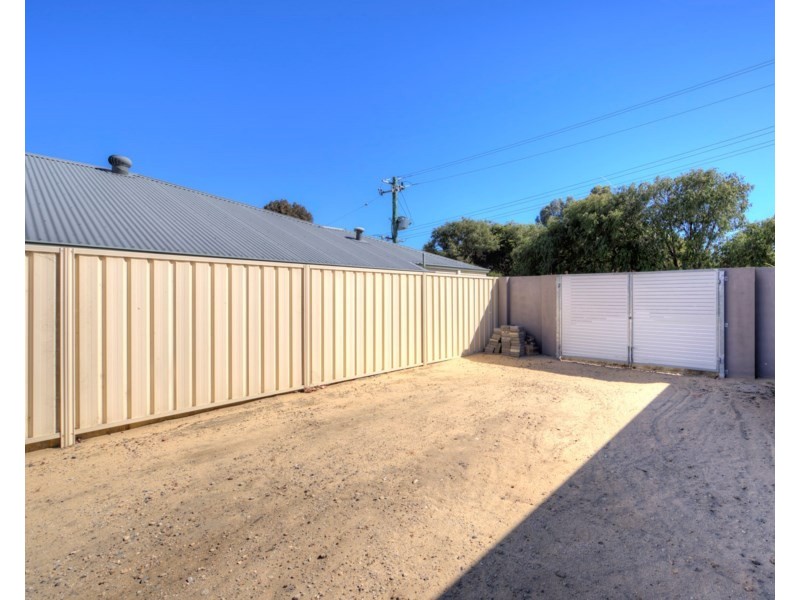 198 Sultana Road East, Forrestfield WA 6058