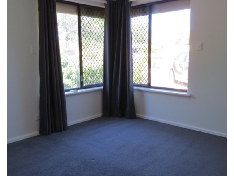 15 Cypress Road, Forrestfield WA 6058