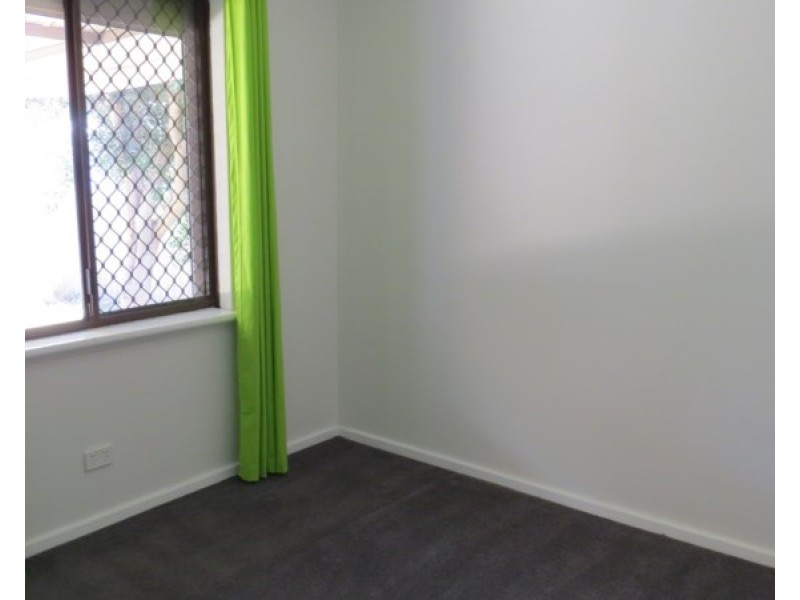 15 Cypress Road, Forrestfield WA 6058