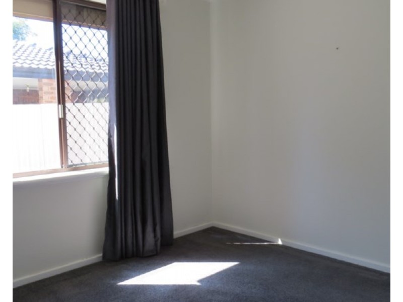 15 Cypress Road, Forrestfield WA 6058