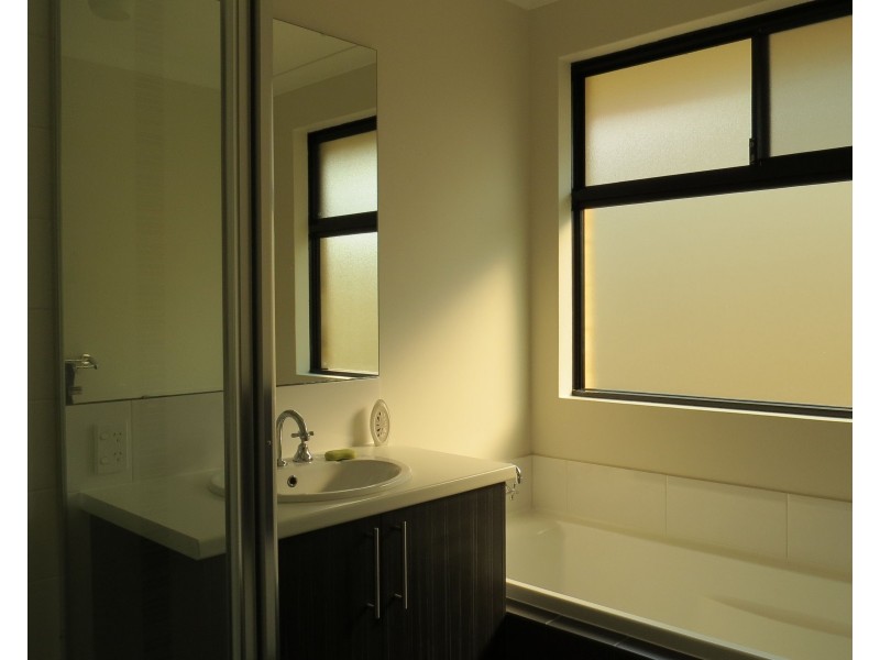 5A Hamilton Road, High Wycombe WA 6057