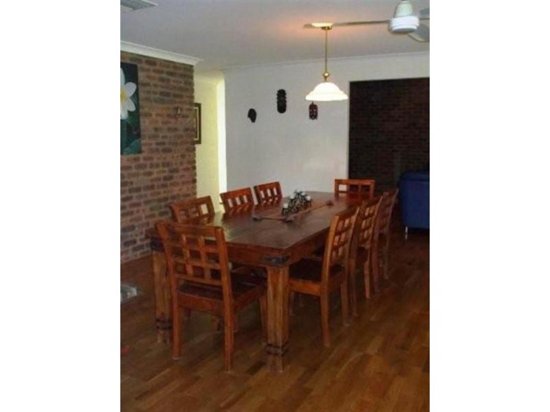 30 Ravenswood Road, Maida Vale WA 6057