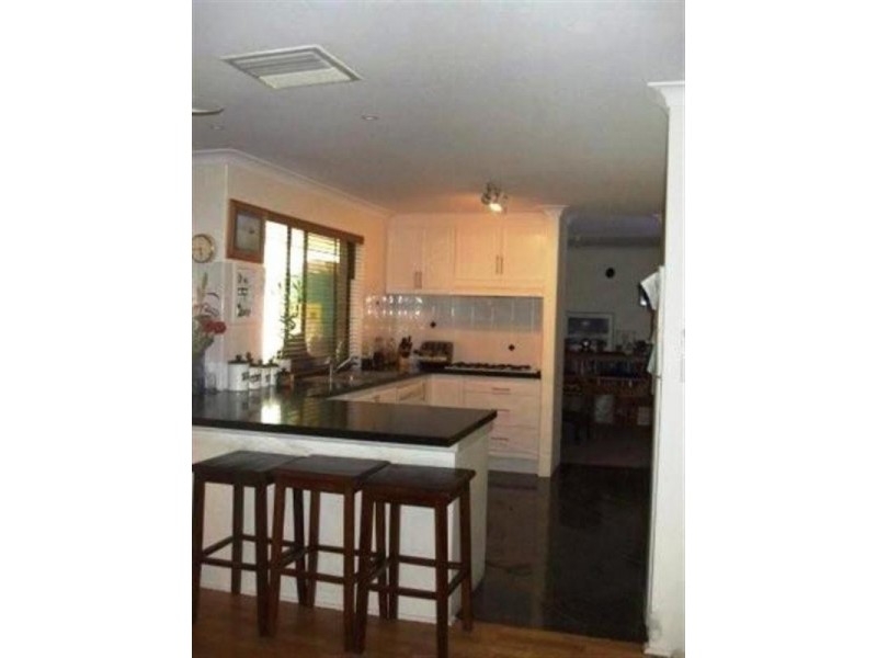 30 Ravenswood Road, Maida Vale WA 6057