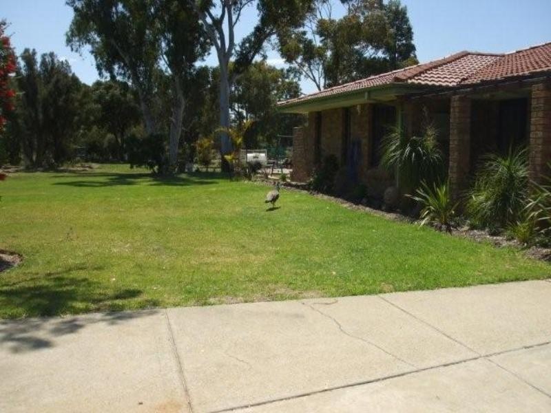 30 Ravenswood Road, Maida Vale WA 6057