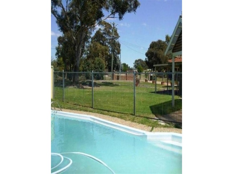 30 Ravenswood Road, Maida Vale WA 6057