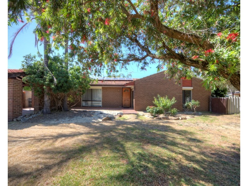 25 Kalmia Way, Forrestfield WA 6058