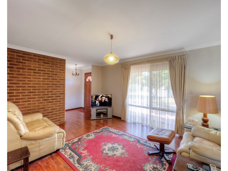 25 Kalmia Way, Forrestfield WA 6058