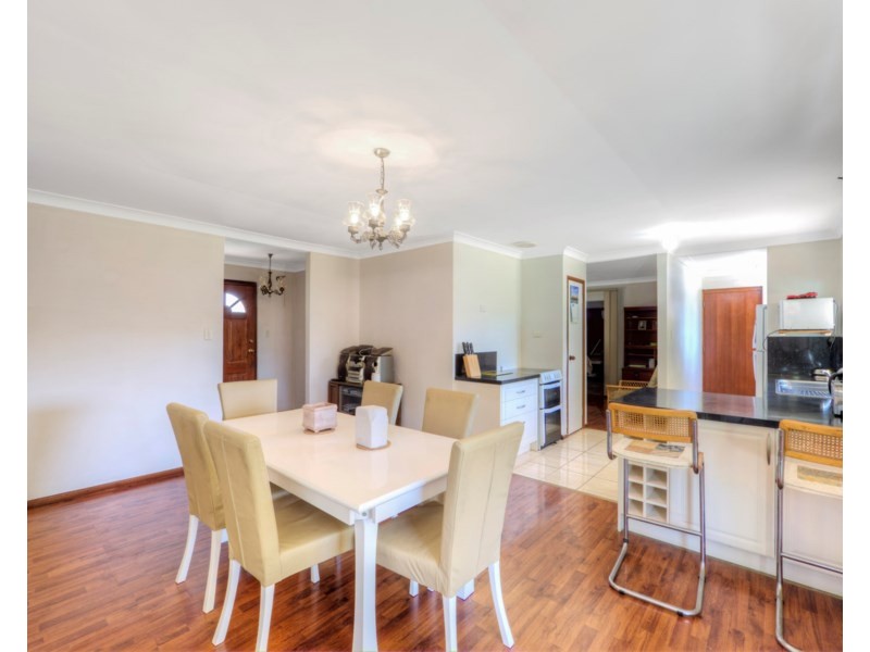 25 Kalmia Way, Forrestfield WA 6058