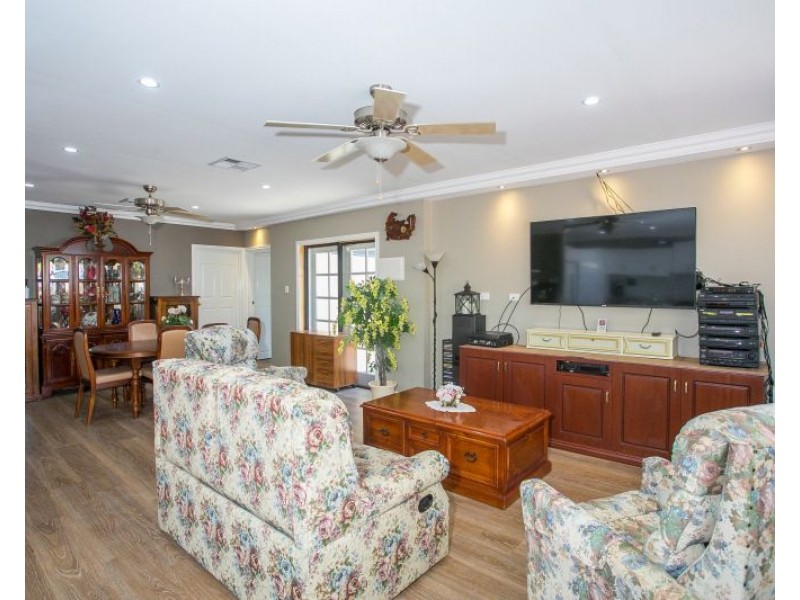 207 Kalamunda Road, Maida Vale WA 6057