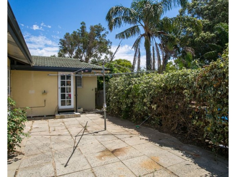 207 Kalamunda Road, Maida Vale WA 6057