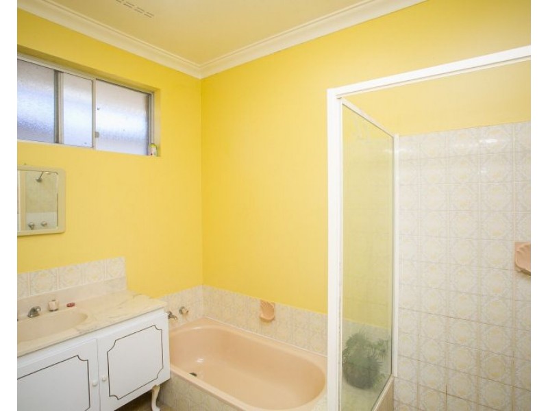 207 Kalamunda Road, Maida Vale WA 6057