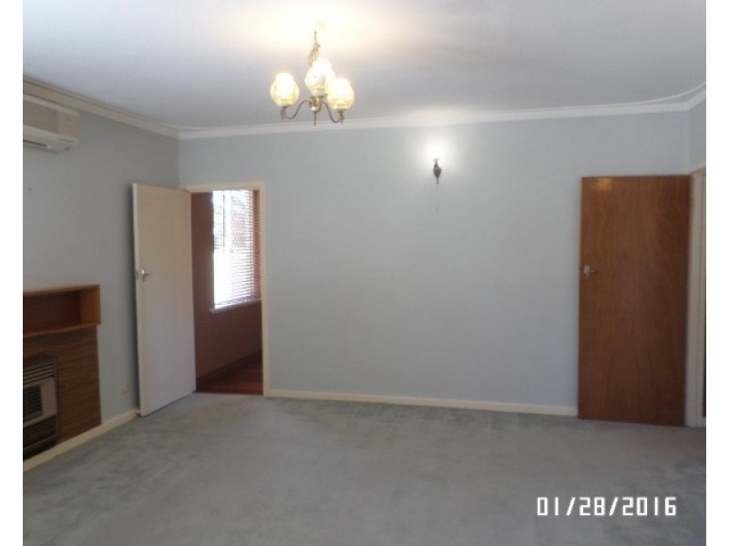 98A Derry Avenue, Mount Nasura WA 6112