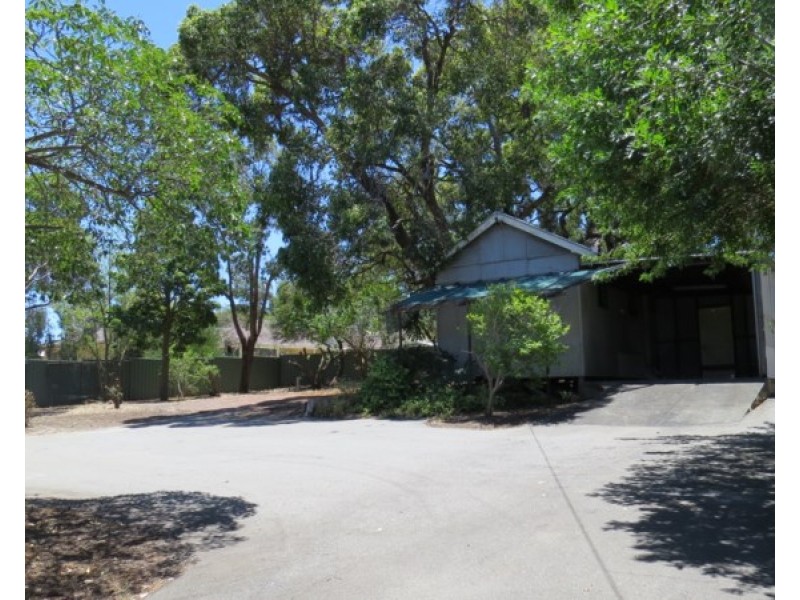 30 Traylen Road, Kalamunda WA 6076