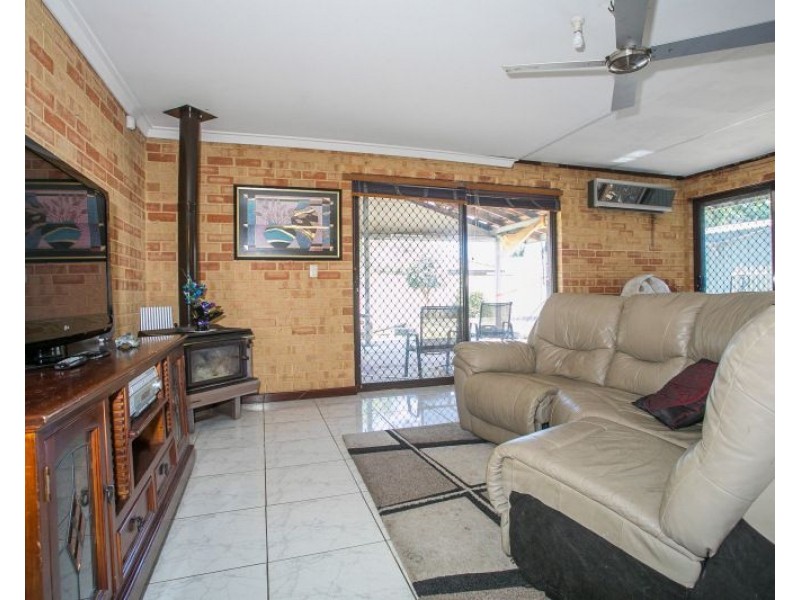 14 Marsh Court, Swan View WA 6056