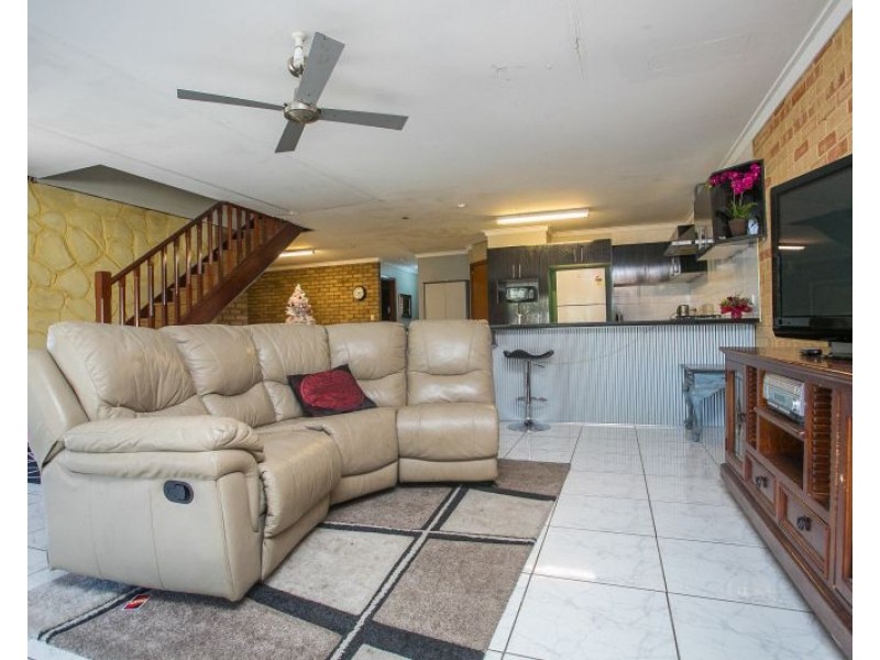 14 Marsh Court, Swan View WA 6056