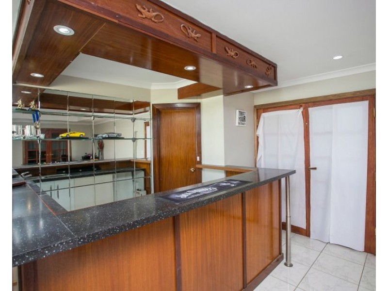 14 Marsh Court, Swan View WA 6056