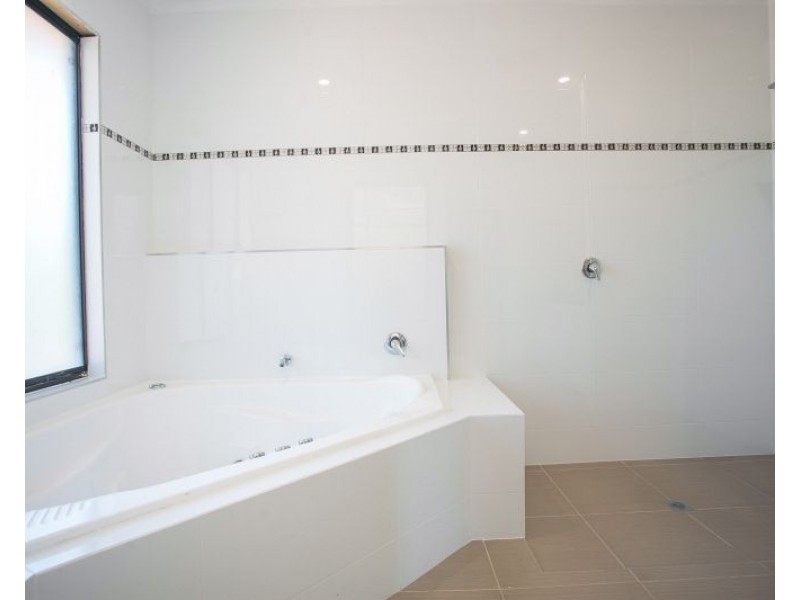 14 Marsh Court, Swan View WA 6056