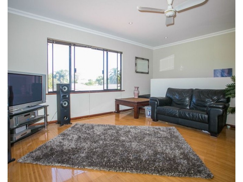 14 Marsh Court, Swan View WA 6056