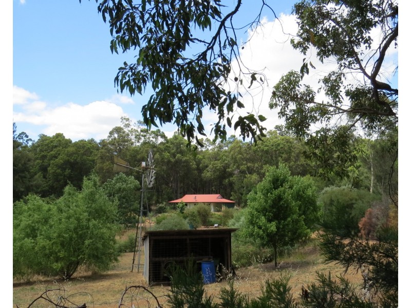 51 Woodbine Road, Pickering Brook WA 6076