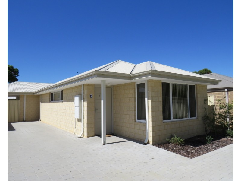 Unit 5, 4 Abercorn Road, Forrestfield WA 6058