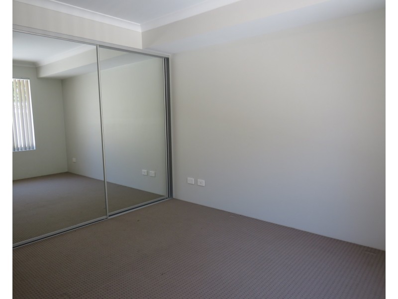 Unit 5, 4 Abercorn Road, Forrestfield WA 6058