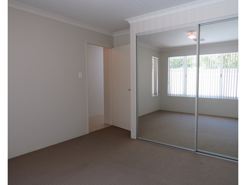 Unit 5, 4 Abercorn Road, Forrestfield WA 6058