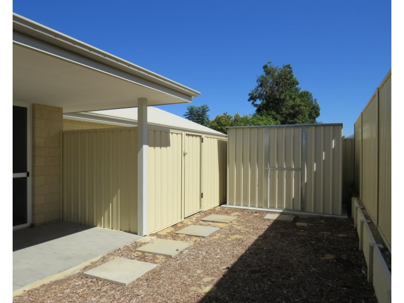 Unit 5, 4 Abercorn Road, Forrestfield WA 6058