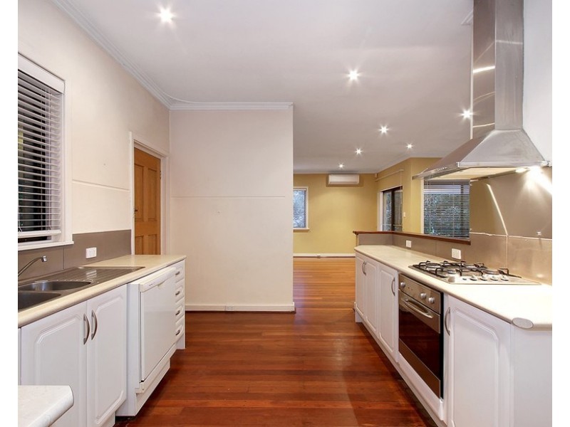 63 Lyndhurst Road, Kalamunda WA 6076