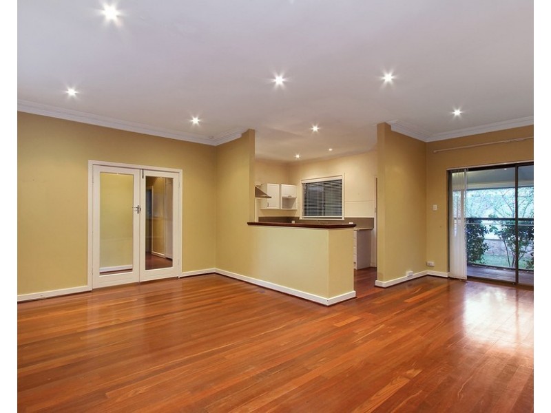 63 Lyndhurst Road, Kalamunda WA 6076