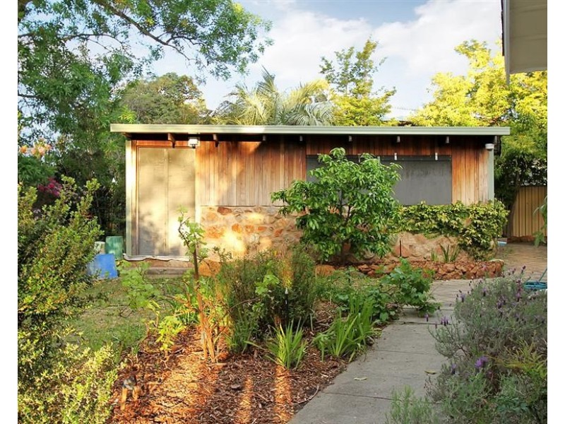 63 Lyndhurst Road, Kalamunda WA 6076