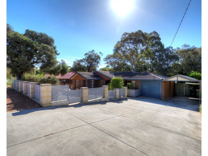 29 Stringybark Drive, Forrestfield WA 6058