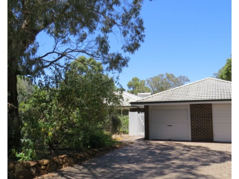 81 Temby Avenue, Kalamunda WA 6076