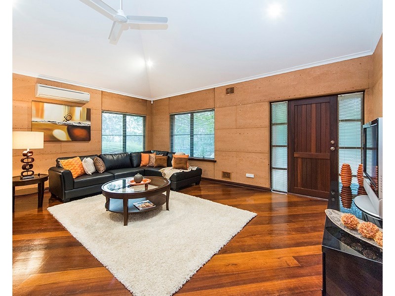 11 Summerfield Place, Gooseberry Hill WA 6076