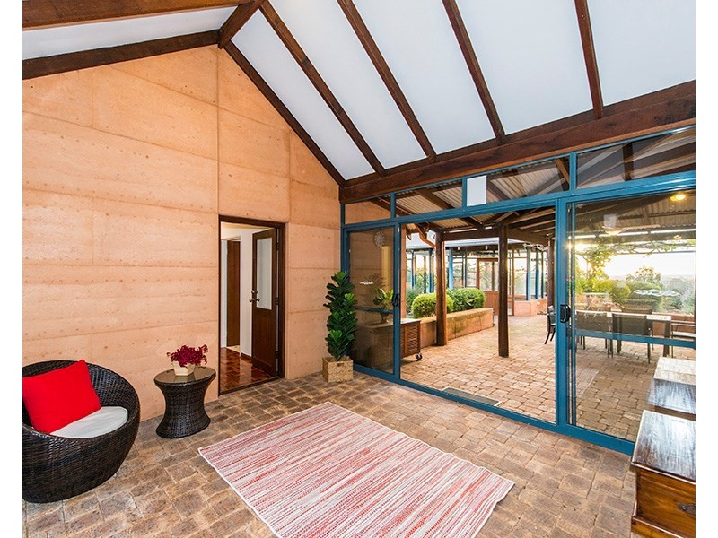 11 Summerfield Place, Gooseberry Hill WA 6076