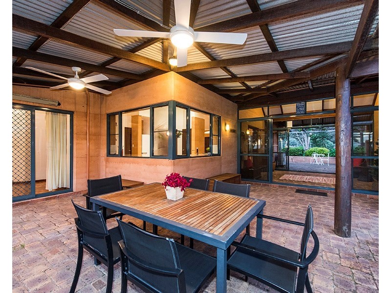 11 Summerfield Place, Gooseberry Hill WA 6076