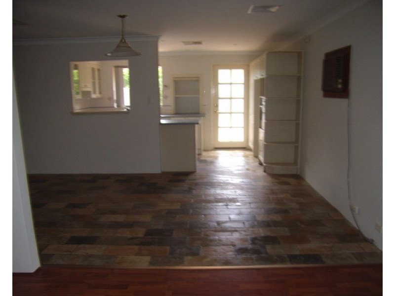 6 Donald Road, Maida Vale WA 6057